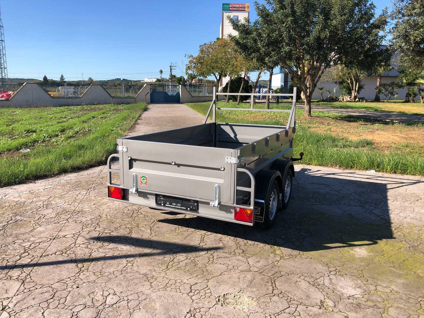 Remolque caja abierta 2 ejes doble eje sin freno