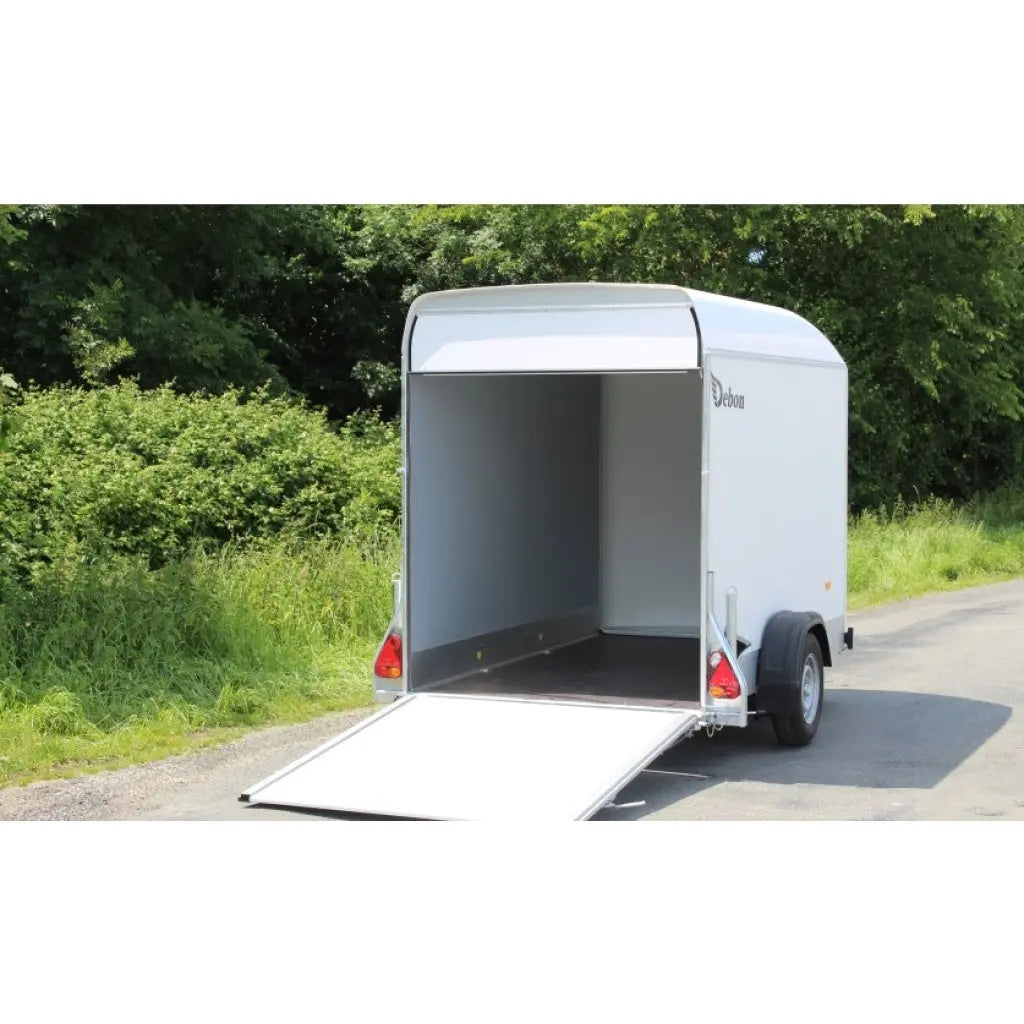 Remolque furgón Road DEBON C300, MMA de 750 kg a 1300 kg.