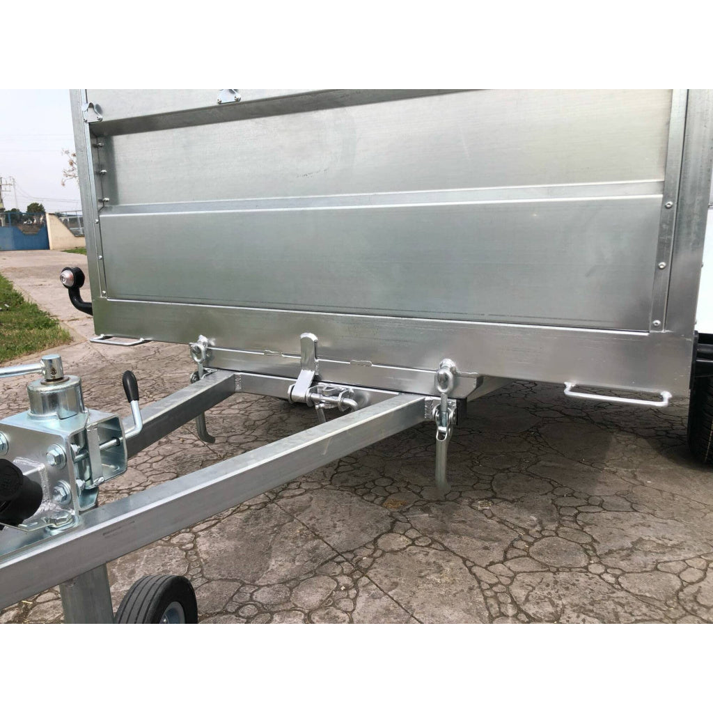 Remolque basculante por inercia todo terreno con freno