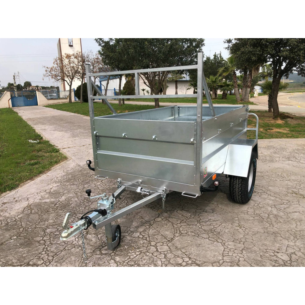 Remolque basculante por inercia todo terreno con freno